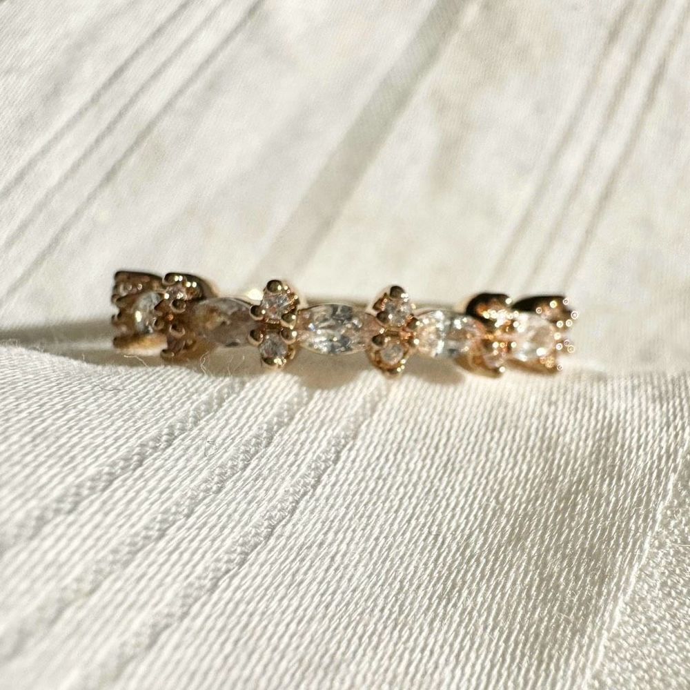 Cubic Zirconia Gold marquee and round cut band size 8